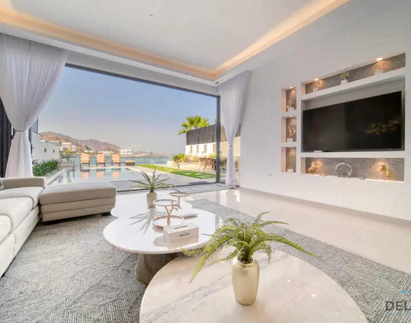 Großartige 4-Schlafzimmer-Villa mit gekühltem/beheiztem Pool — Al Dana Island — photo 14