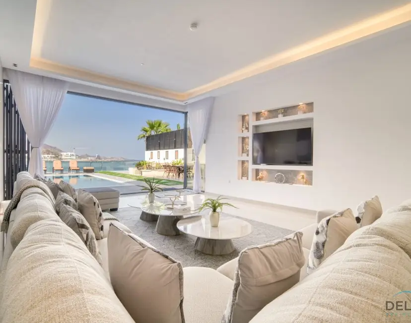 Großartige 4-Schlafzimmer-Villa mit gekühltem/beheiztem Pool — Al Dana Island — photo 16