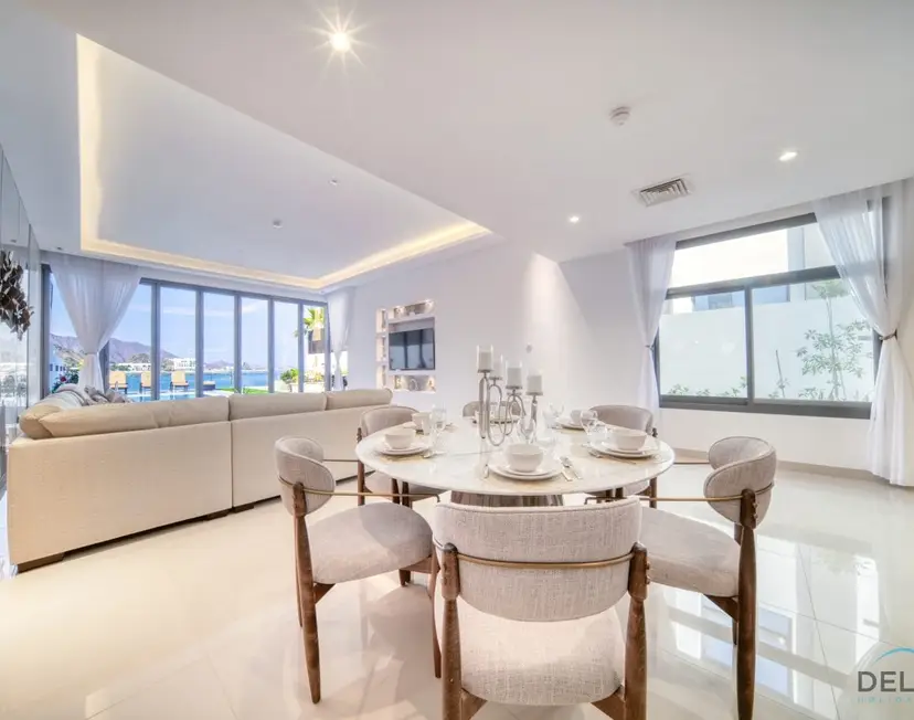 Großartige 4-Schlafzimmer-Villa mit gekühltem/beheiztem Pool — Al Dana Island — photo 18