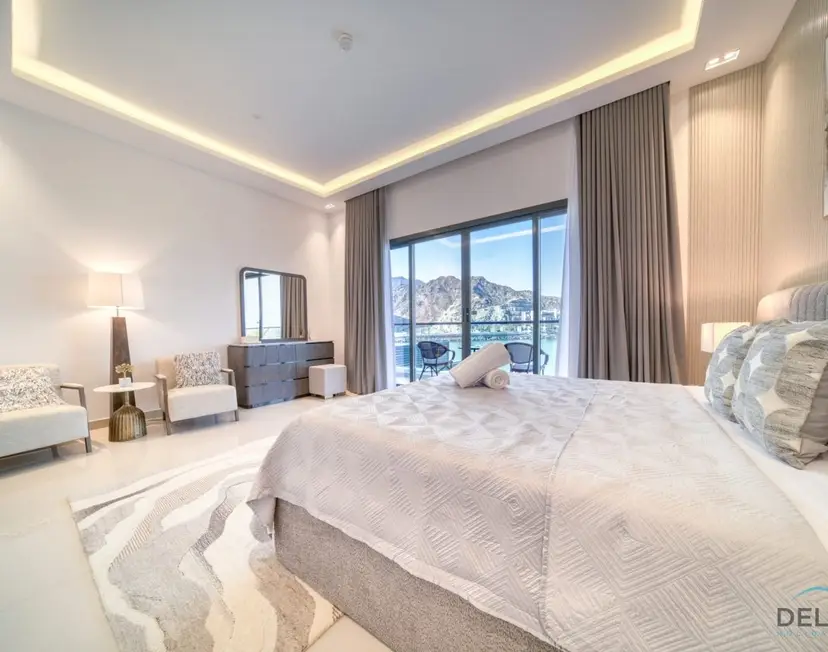 Großartige 4-Schlafzimmer-Villa mit gekühltem/beheiztem Pool — Al Dana Island — photo 24
