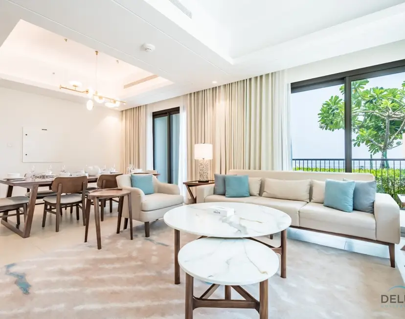Appartement 4 chambres en front de mer avec chambre d'assistant — The Address Fujairah Residences — photo 9