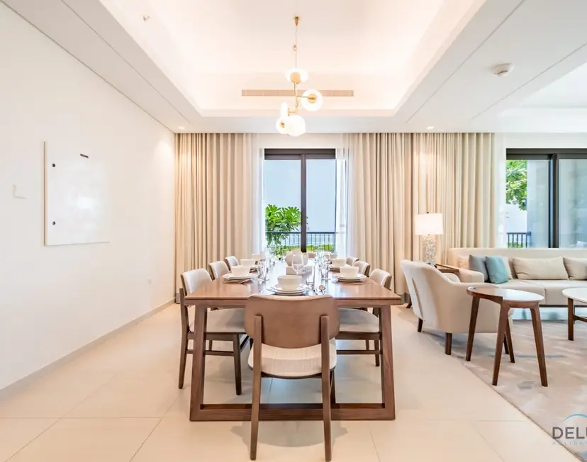 Appartement 4 chambres en front de mer avec chambre d'assistant — The Address Fujairah Residences — photo 1
