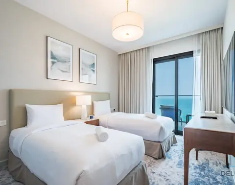 Appartement 4 chambres en front de mer avec chambre d'assistant — The Address Fujairah Residences — photo 4