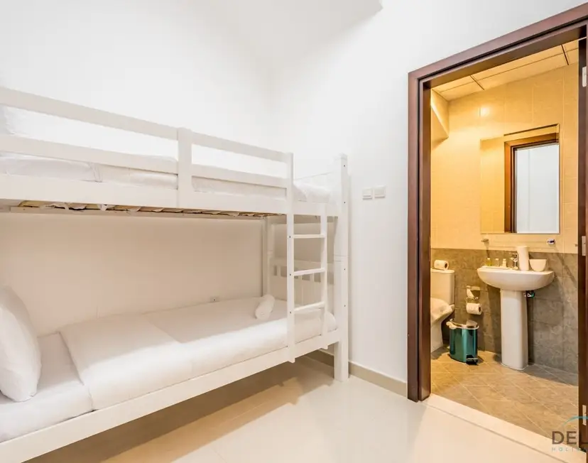 Élégante Villa 4 Chambres avec Chambre d'Assistant — Al Dana Island — photo 10
