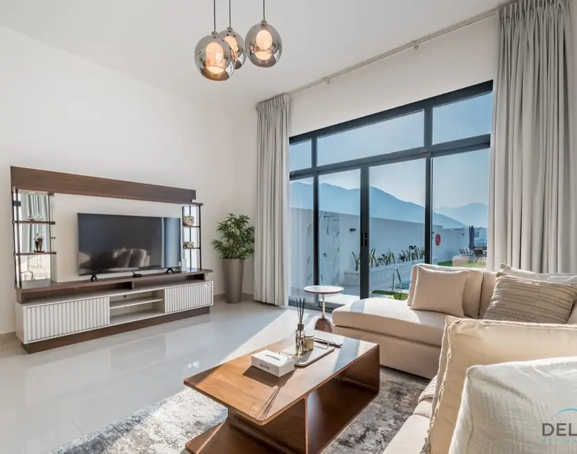 Ruhiger Inselrückzugsort – Villa mit 3 Schlafzimmern und Assistentenzimmer — Al Dana Island — photo 7