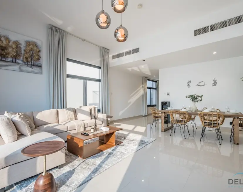 Ruhiger Inselrückzugsort – Villa mit 3 Schlafzimmern und Assistentenzimmer — Al Dana Island — photo 8