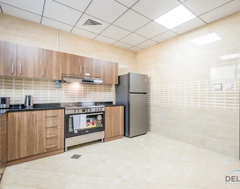 Ruhiger Inselrückzugsort – Villa mit 3 Schlafzimmern und Assistentenzimmer — Al Dana Island — photo 18