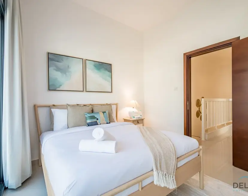 Ruhiger Inselrückzugsort – Villa mit 3 Schlafzimmern und Assistentenzimmer — Al Dana Island — photo 25