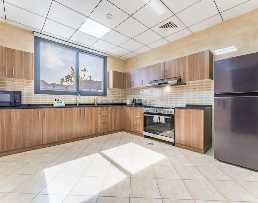 Villa avec Vue sur Piscine et Mer, Équipée d'un Barbecue — Al Dana Island — photo 10