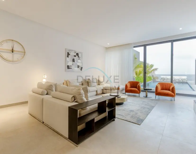 4-Schlafzimmer-Villa mit Assistentenzimmer, eigenem Pool sowie Pool- und Meerblick — Al Dana Island — photo 1