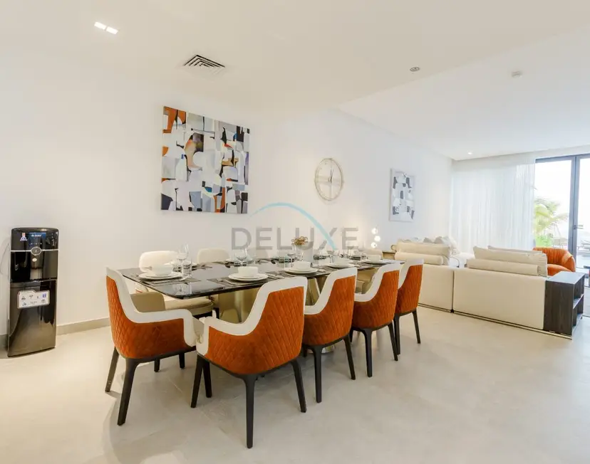 4-Schlafzimmer-Villa mit Assistentenzimmer, eigenem Pool sowie Pool- und Meerblick — Al Dana Island — photo 9