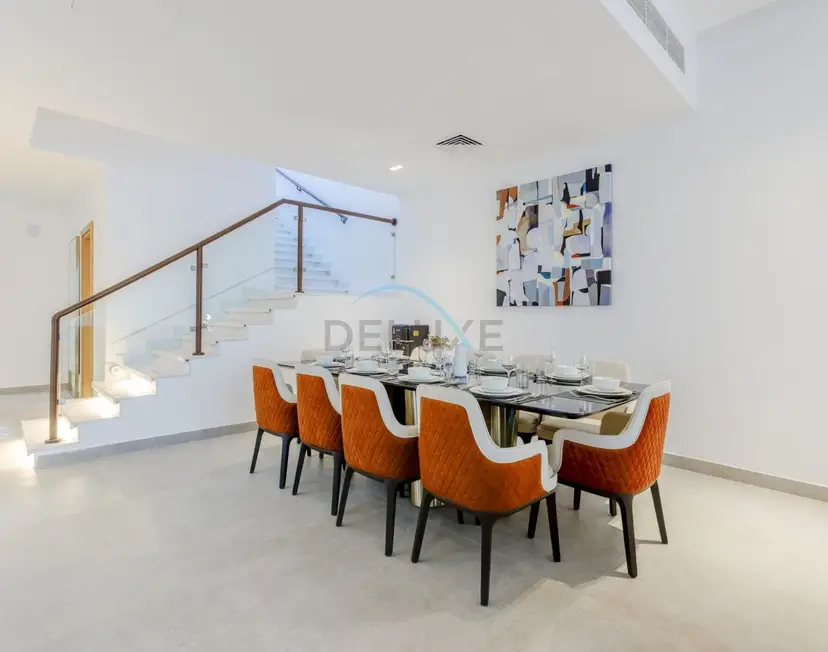 4-Schlafzimmer-Villa mit Assistentenzimmer, eigenem Pool sowie Pool- und Meerblick — Al Dana Island — photo 10