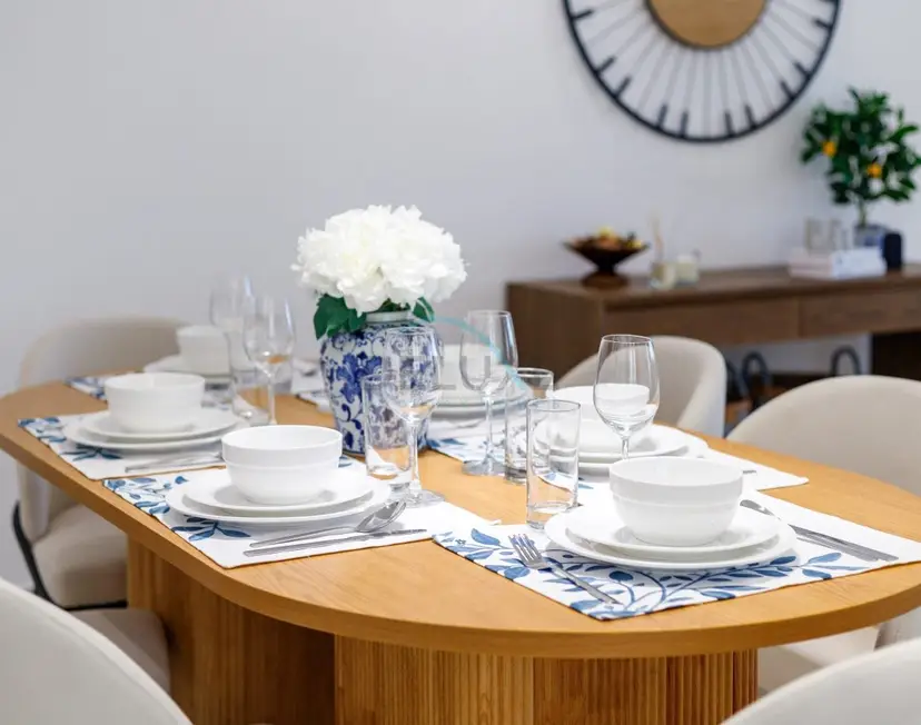 فيلا فاخرة من 4 غرف نوم + غرفة مساعدة بإطلالات على البحر ومسبح مدفأ — جزيرة الدانة — photo 11