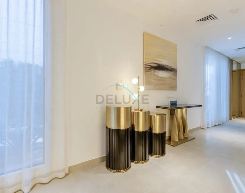 4-Schlafzimmer-Villa mit Assistentenzimmer, eigenem Pool sowie Pool- und Meerblick — Al Dana Island — photo 12