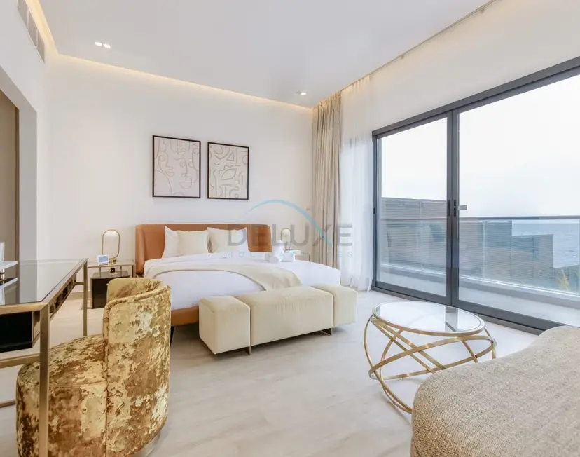 4-Schlafzimmer-Villa mit Assistentenzimmer, eigenem Pool sowie Pool- und Meerblick — Al Dana Island — photo 2