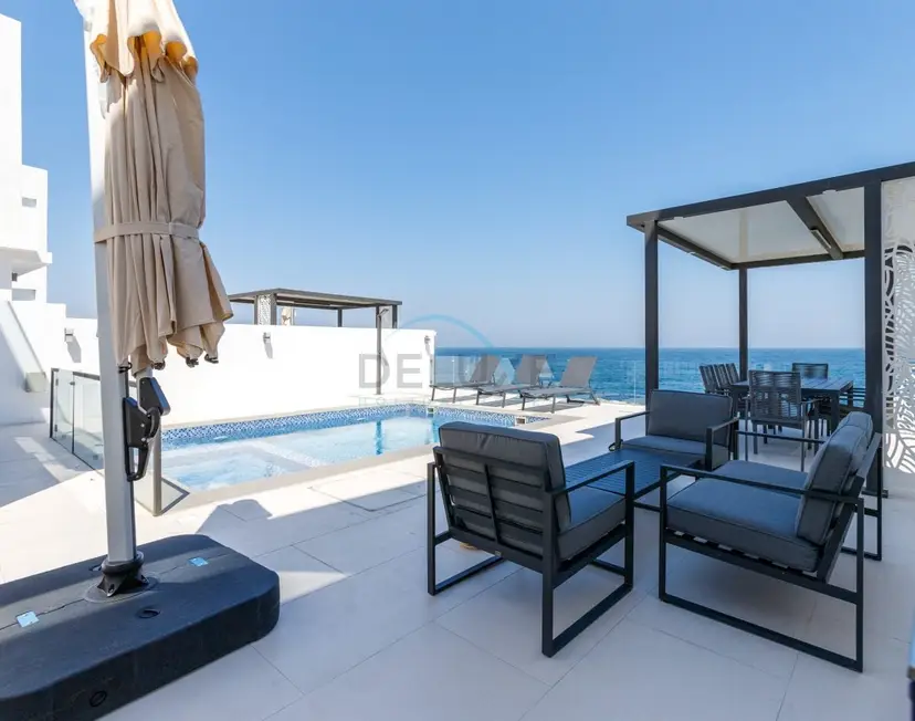 Villa 4 chambres face au Golfe Arabique avec deux chambres d'assistant — Al Dana Island — photo 22