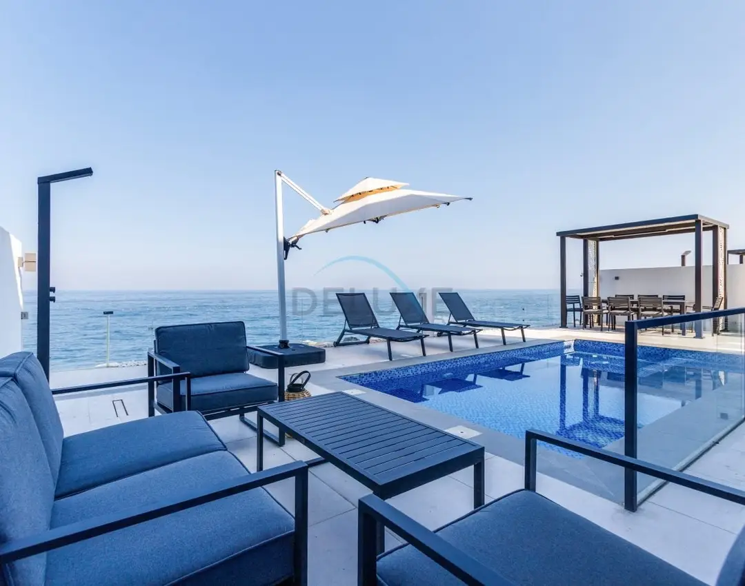 Villa mit 6 Schlafzimmern, Blick auf Pool, Berge und den Arabischen Golf — Al Dana Island