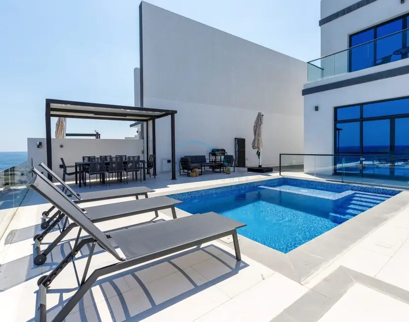 Villa 4 chambres face au Golfe Arabique avec deux chambres d'assistant — Al Dana Island — photo 24