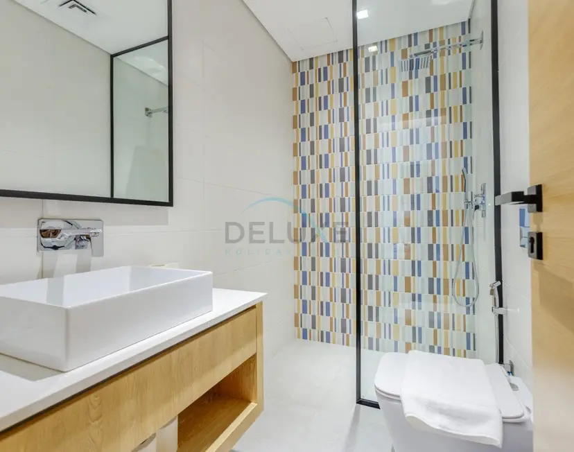 4-Schlafzimmer-Villa mit Assistentenzimmer, eigenem Pool sowie Pool- und Meerblick — Al Dana Island — photo 35