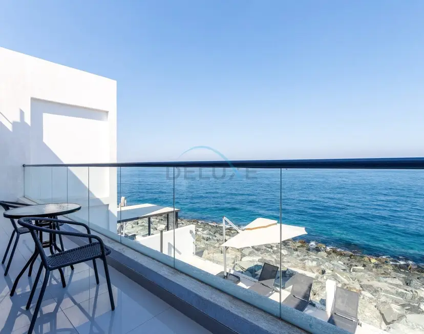 Villa mit 6 Schlafzimmern, Blick auf Pool, Berge und den Arabischen Golf — Al Dana Island — photo 27