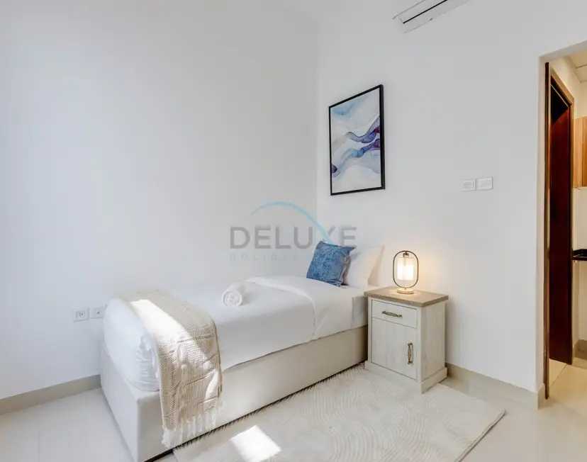 4-Schlafzimmer-Villa mit Assistentenzimmer, eigenem Pool sowie Pool- und Meerblick — Al Dana Island — photo 37