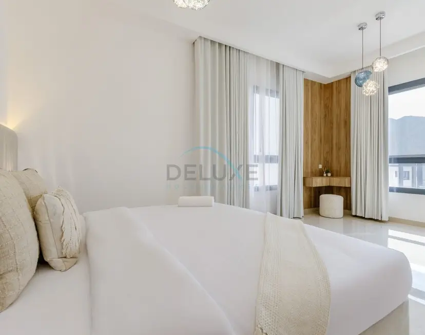 Villa mit 6 Schlafzimmern, Blick auf Pool, Berge und den Arabischen Golf — Al Dana Island — photo 39
