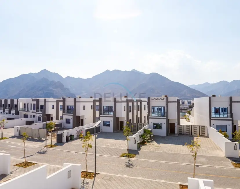 Villa mit 6 Schlafzimmern, Blick auf Pool, Berge und den Arabischen Golf — Al Dana Island — photo 5