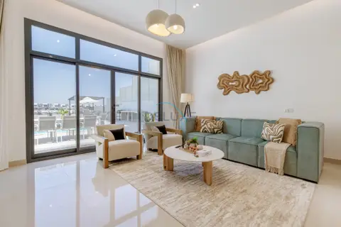 Villa mit Pool und Meerblick, 3 Schlafzimmer + Mitarbeiterzimmer, mit Strandzugang — Al Dana Island