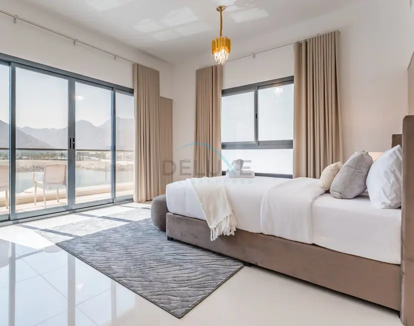 Villa 4 Chambres + Chambre de Service avec Piscine Privée et Vue sur la Mer — Al Dana Island — photo 31