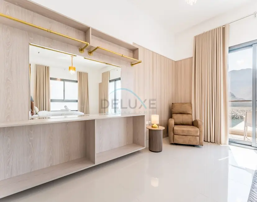 Villa 4 Chambres + Chambre de Service avec Piscine Privée et Vue sur la Mer — Al Dana Island — photo 33