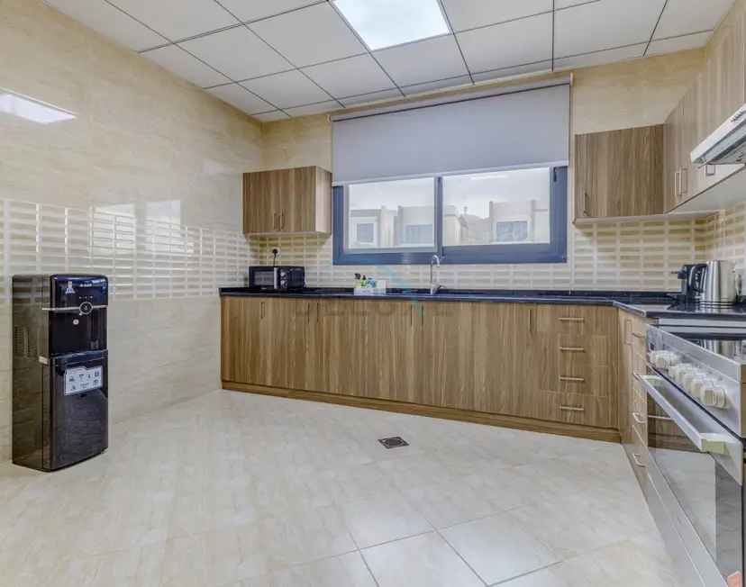 Helle Villa mit atemberaubendem Meerblick und Mitarbeiterzimmer — Al Dana Island — photo 10