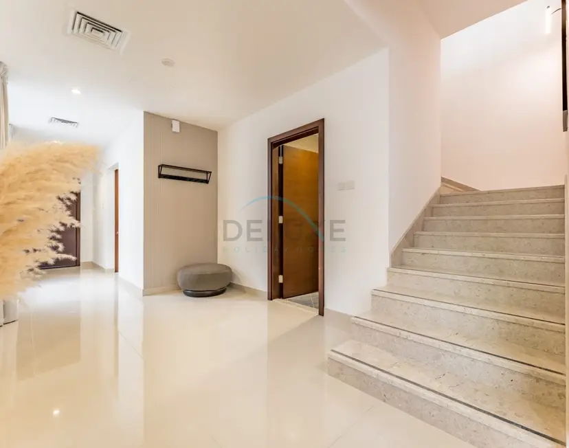 Helle Villa mit atemberaubendem Meerblick und Mitarbeiterzimmer — Al Dana Island — photo 31